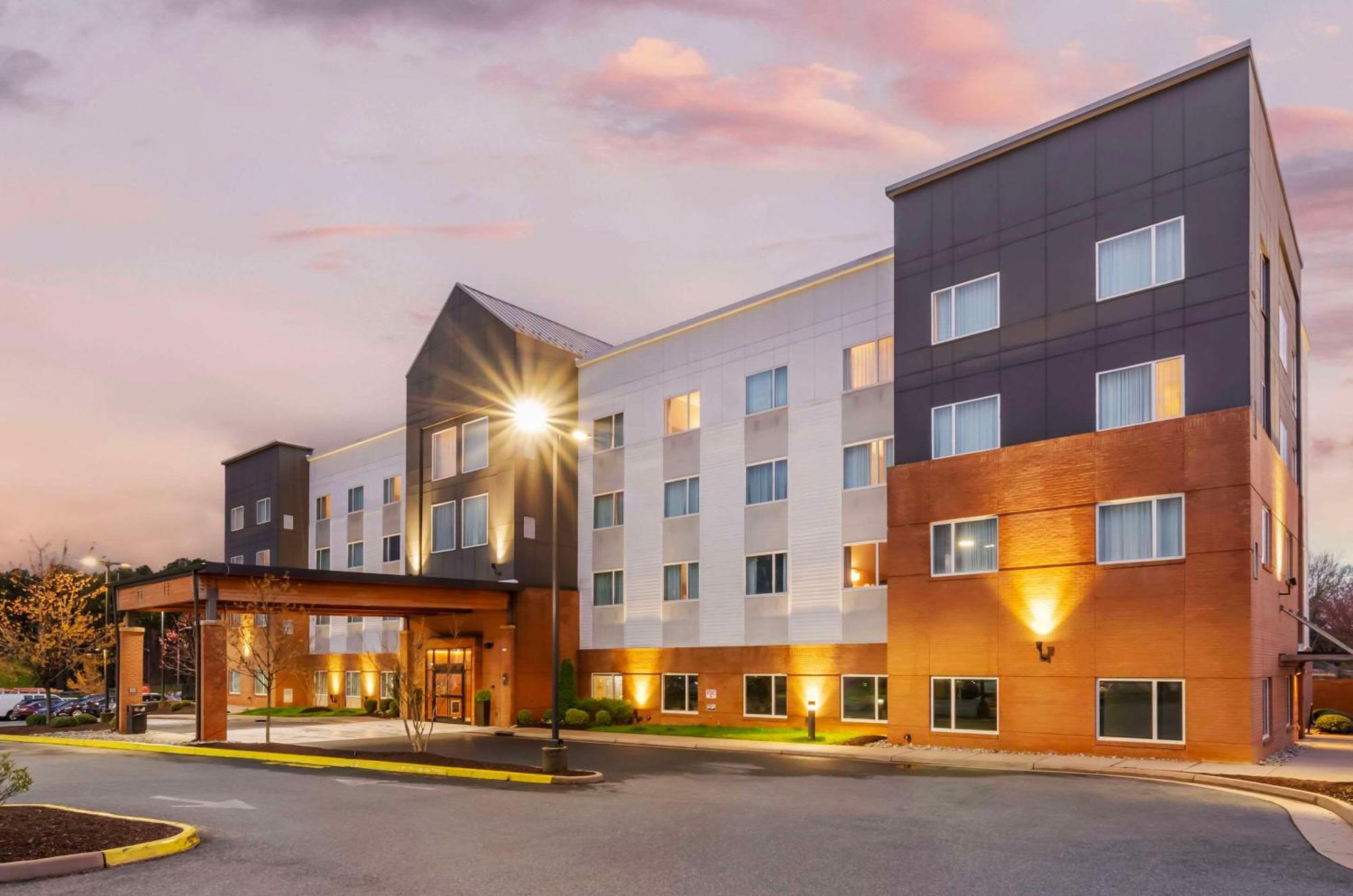Country Inn & Suites By Radisson, Charlottesville-Uva, Va Kültér fotó